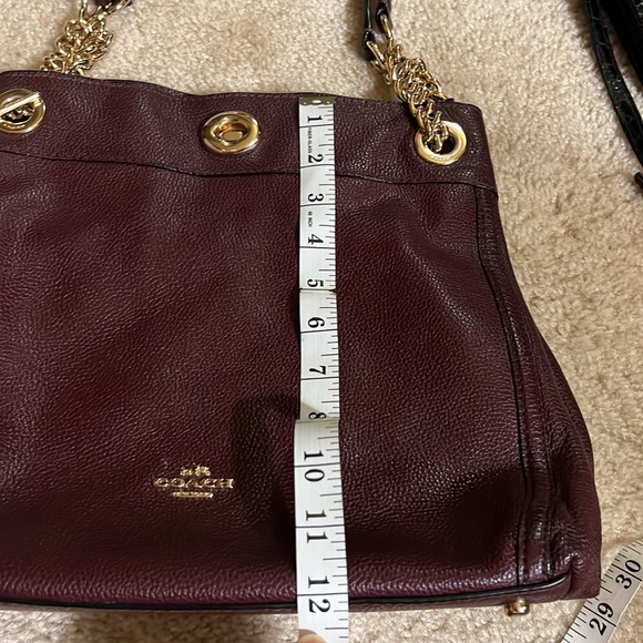 Burgundy Coach purse with matching long wallet - Picture 5 of 17